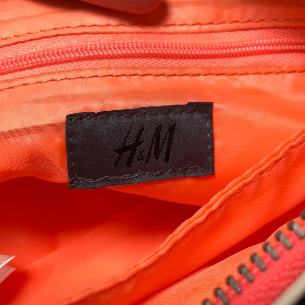 Small Handbag - Picture 4 of 4